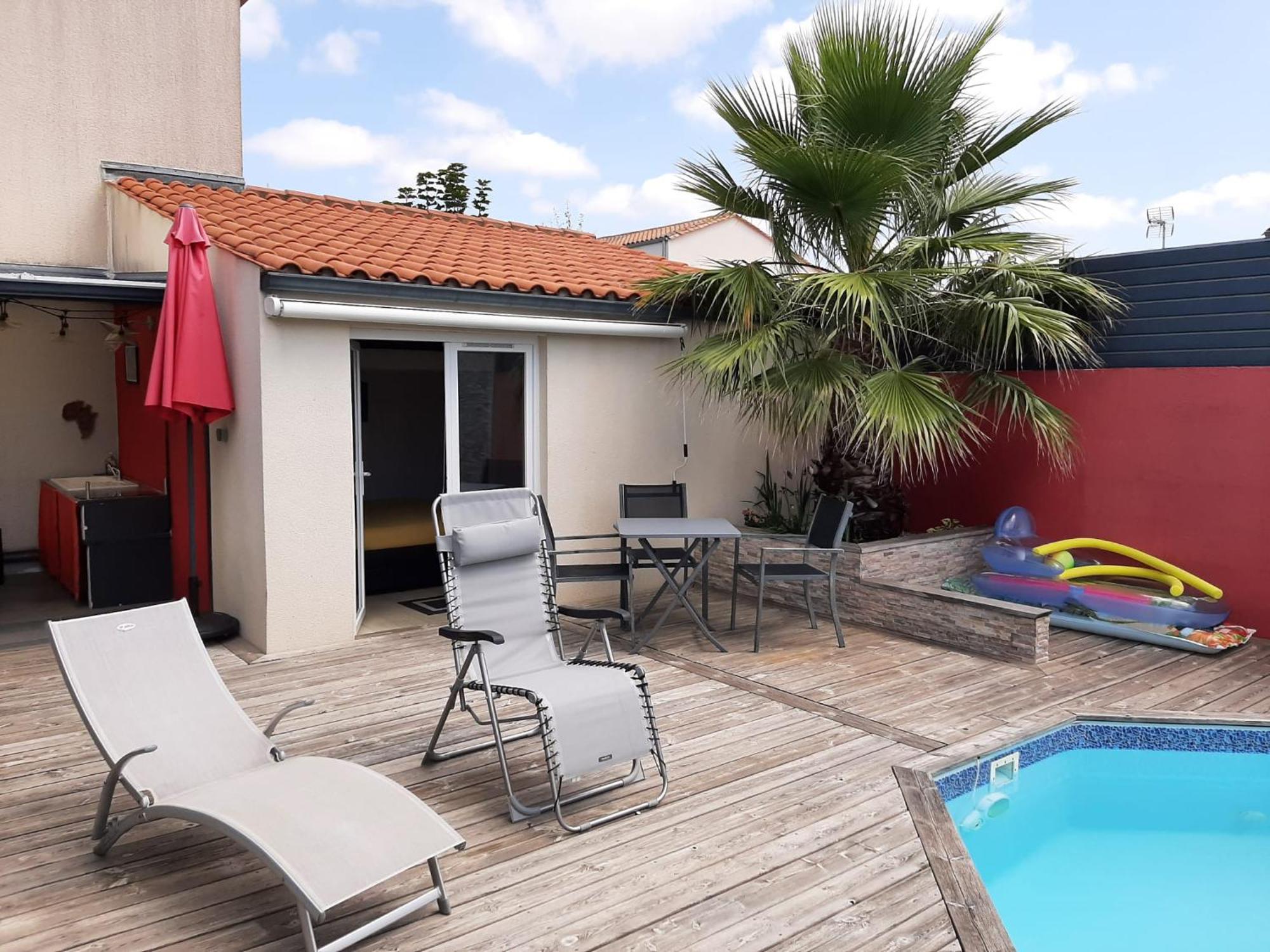 Studio Independant Chez L'Habitant Avec Piscine Et Cuisine Exterieures La Rochelle  Exterior foto